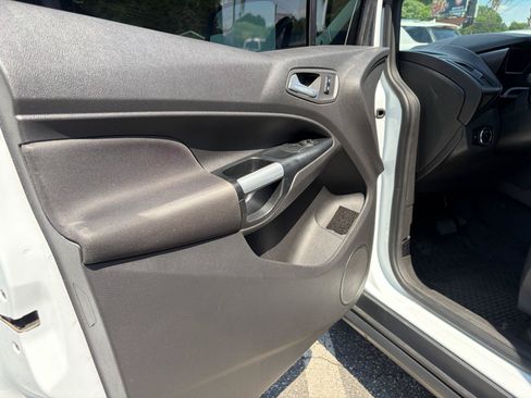 Used 2018 Ford Transit Connect XLT FWD image 40