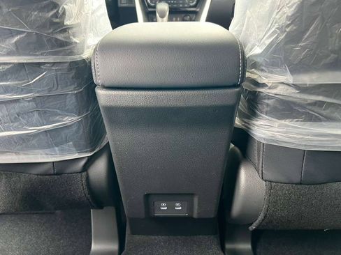 New 2026 Mitsubishi Eclipse Cross SEL AWD/4WD image 17