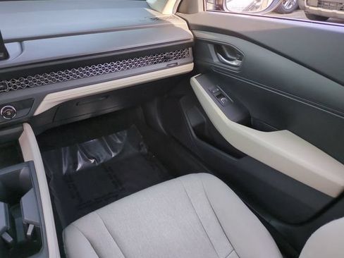 Used 2023 Honda Accord LX image 15