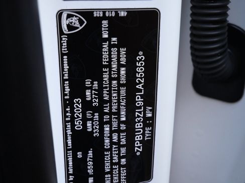 Used 2023 Lamborghini Urus S image 28