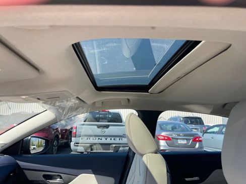 New 2026 Nissan Sentra SL w/ Floor Mat Package FWD image 10