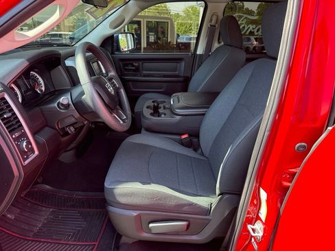 Used 2021 RAM 1500 Express RWD image 18