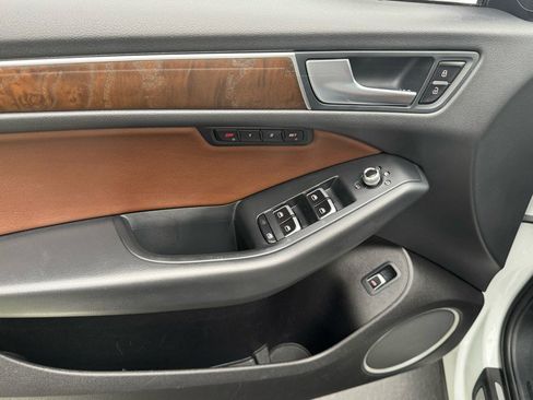 Used 2017 Audi Q5 2.0T Premium Plus w/ Technology Package image 17