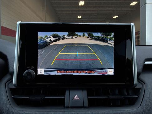 Used 2024 Toyota RAV4 XLE w/ Convenience Package FWD image 32