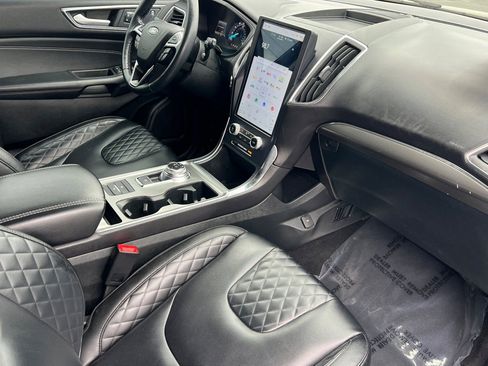 Used 2023 Ford Edge Titanium w/ Equipment Group 301A image 14