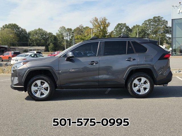 Used 2021 Toyota RAV4 XLE FWD image 2