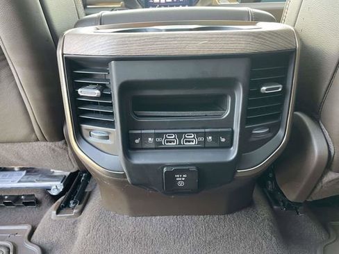 Used 2025 RAM 1500 Limited AWD/4WD image 18