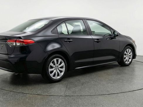 Used 2025 Toyota Corolla LE FWD image 9