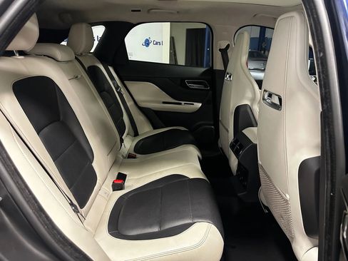 Used 2019 Jaguar F-PACE S image 20