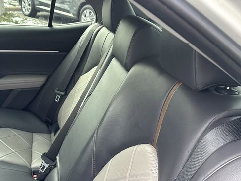 Used 2018 Toyota Camry XLE w/ Audio Package image 30