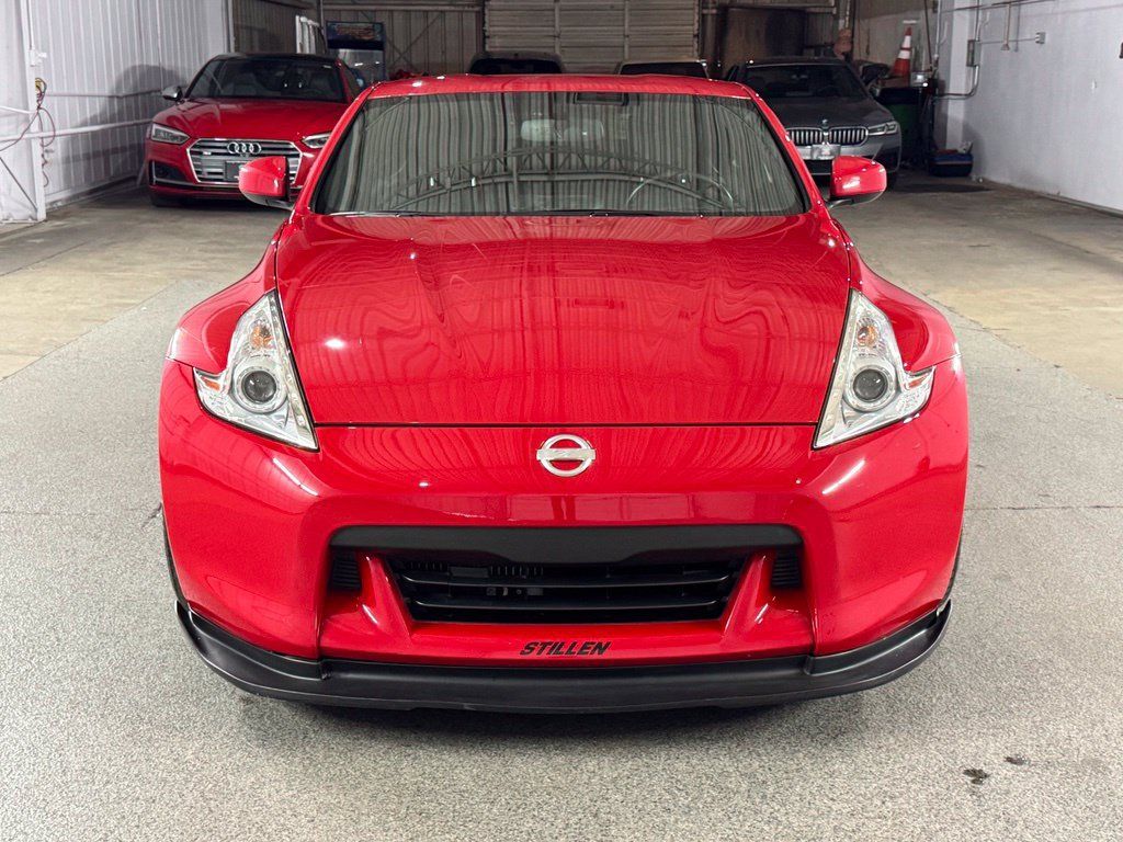 Used 2011 Nissan 370Z Touring w/ Sport Pkg RWD image 2