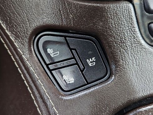 Used 2016 Chevrolet Tahoe LTZ RWD image 27