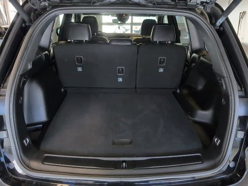 Used 2023 Jeep Grand Cherokee Altitude image 26