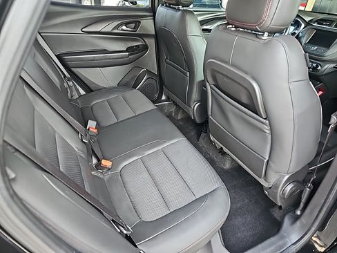 Used 2022 Chevrolet TrailBlazer RS FWD image 14