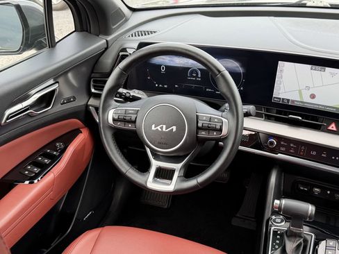 Used 2025 Kia Sportage SX FWD image 15