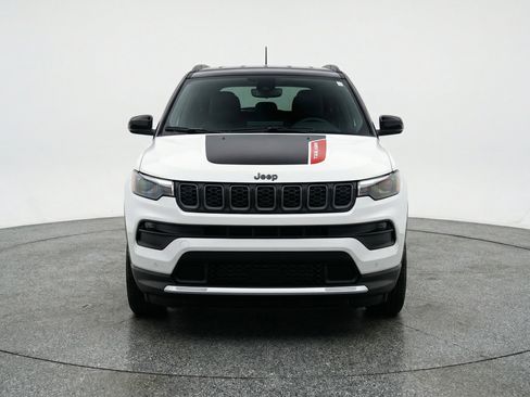 Used 2025 Jeep Compass Trailhawk w/ Trailer Tow Group image 2