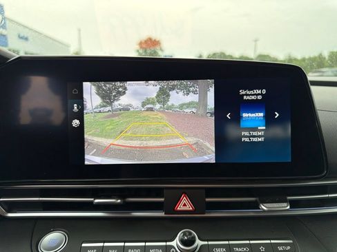 Certified 2025 Hyundai Elantra SEL FWD image 24