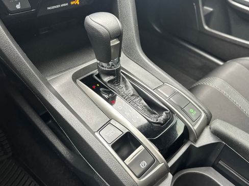 Used 2018 Honda Civic EX image 21