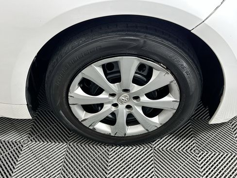 Used 2024 Toyota Corolla LE FWD image 11