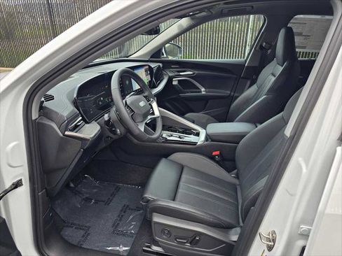 New 2025 Audi SQ5 Premium Plus image 22