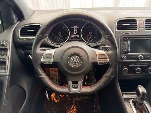 Used 2011 Volkswagen GTI Autobahn image 22