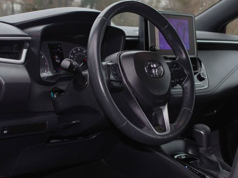 Used 2024 Toyota Corolla SE image 13