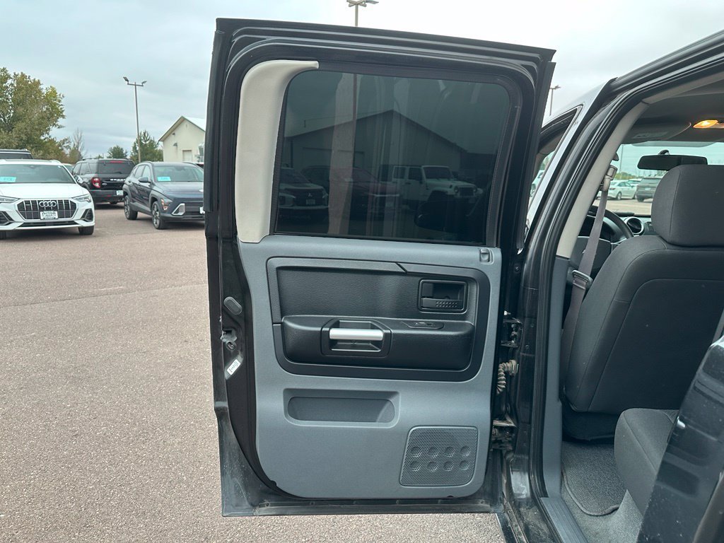 Used 2006 Mitsubishi Raider LS AWD/4WD image 20