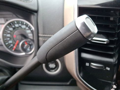 Used 2019 RAM 2500 Laramie image 12