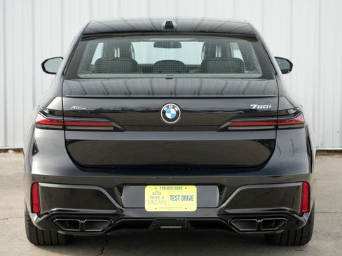 Used 2023 BMW 760i xDrive w/ Executive Package image 63