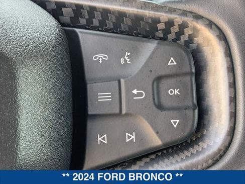 Used 2024 Ford Bronco Raptor w/ Interior Carbon Fiber Pack 6 AWD/4WD image 15