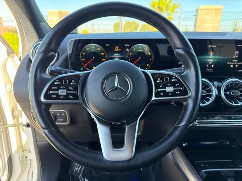 Used 2023 Mercedes-Benz GLA 250 4MATIC image 25