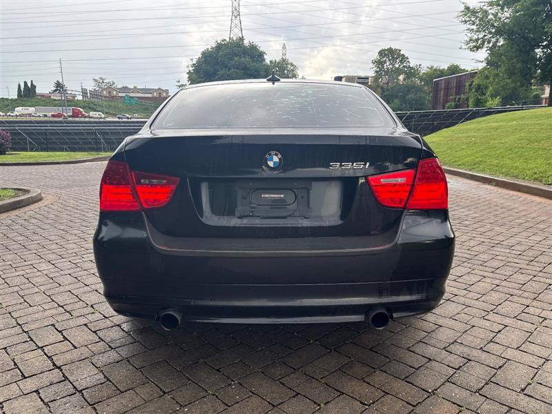 Used 2011 BMW 335i xDrive Sedan AWD/4WD image 4