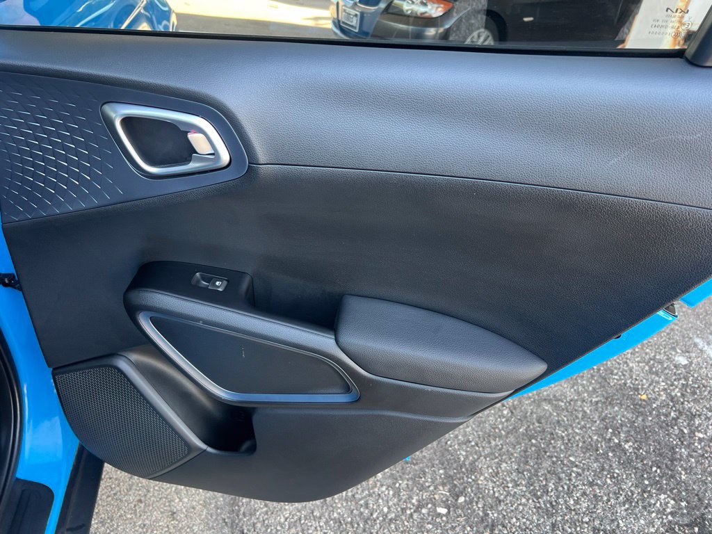 Certified 2024 Kia Soul EX FWD image 17