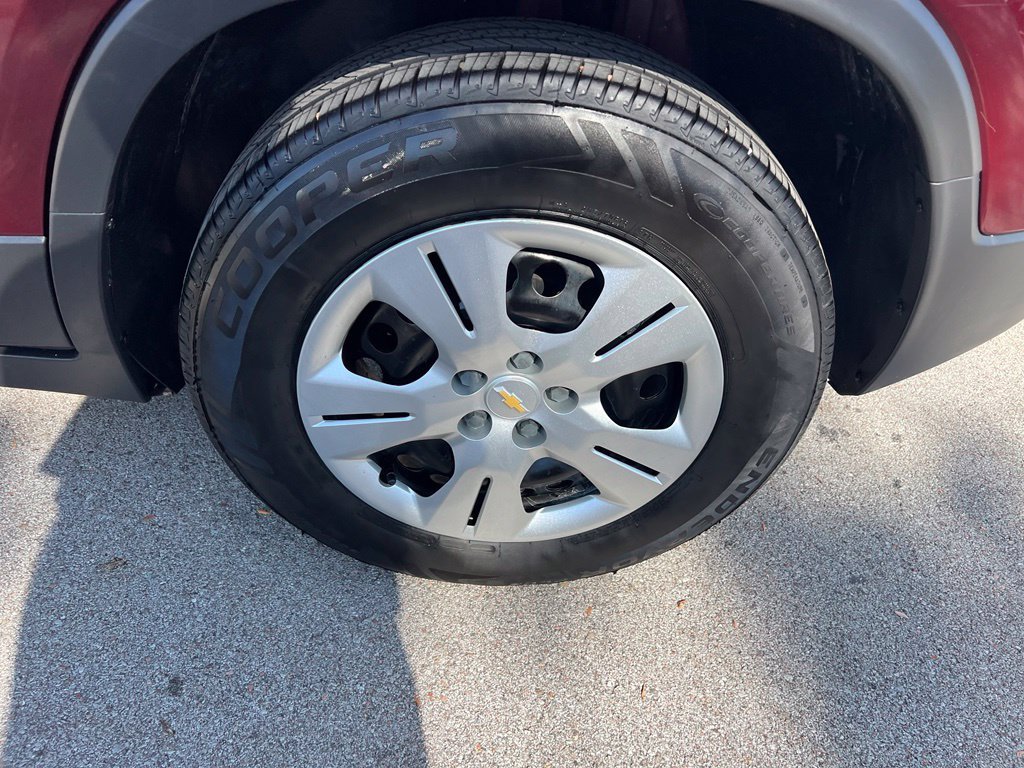 Used 2017 Chevrolet Trax LS FWD image 13