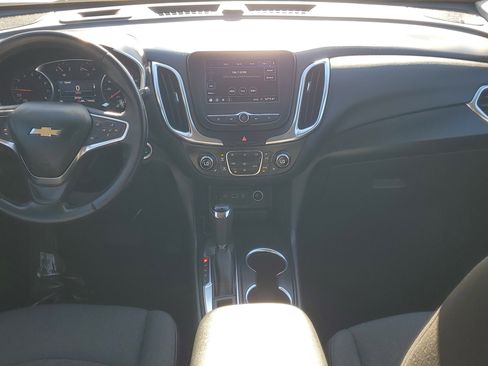 Used 2021 Chevrolet Equinox LT image 16