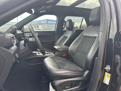 Used 2023 Ford Explorer ST-Line w/ Class IV Trailer Tow Package image 5