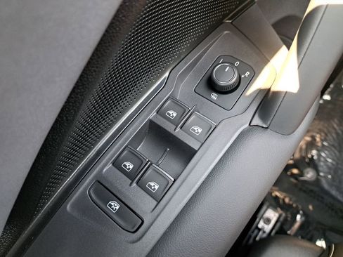 New 2025 Volkswagen Tiguan SE R-Line AWD/4WD image 26