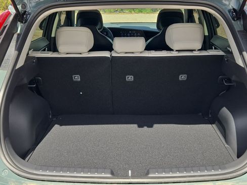 New 2026 Kia Niro EX FWD image 35