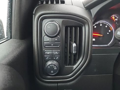 Used 2024 Chevrolet Silverado 2500 Custom w/ Custom Value Package image 17