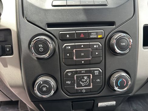 Used 2014 Ford F150 XLT w/ Equipment Group 302A Luxury AWD/4WD image 25