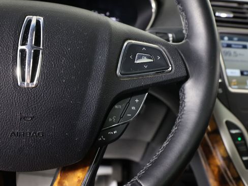 Used 2016 Lincoln MKX Reserve w/ Climate Package image 34