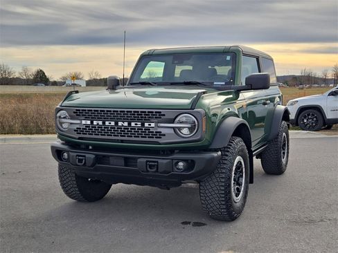 Used 2022 Ford Bronco Badlands w/ Sasquatch Package image 1