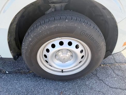 Used 2022 Ford Maverick XL FWD image 11