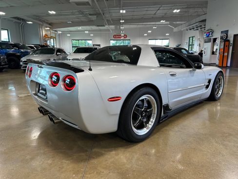 Used 2001 Chevrolet Corvette Z06 w/ Memory Pkg RWD image 7