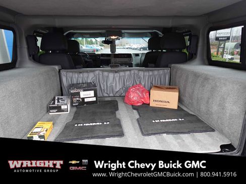 Used 2002 HUMMER H1 4-Door Wagon image 32