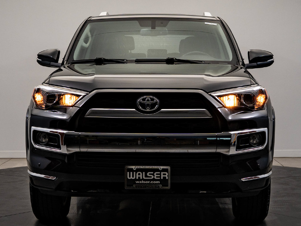 Used 2019 Toyota 4Runner Limited AWD/4WD image 2