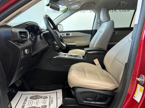 Used 2023 Ford Explorer Limited w/ Equipment Group 301A image 11
