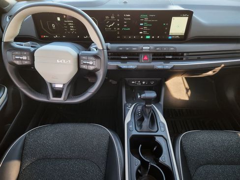 Used 2025 Kia K4 GT-Line image 31