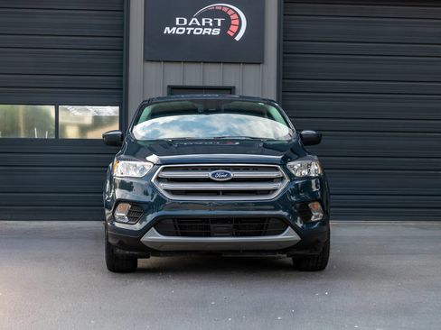 Used 2019 Ford Escape SE AWD/4WD image 2