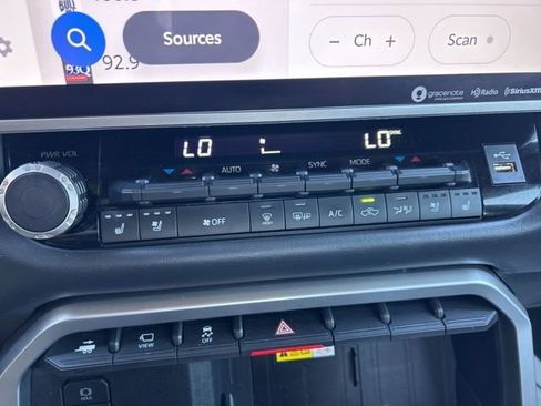 Used 2023 Toyota Tundra Platinum image 20